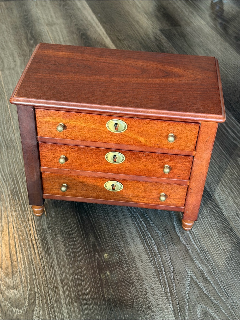 Global Views Inc Wood Jewelry Box Chest Lockable 3 Drawer w/ 2 Keys Brown